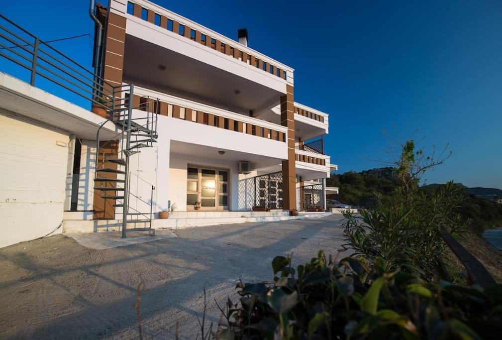 Ben'S Homes Nopigia Esterno foto